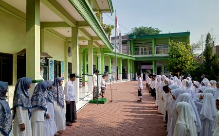 Dalam Rangka Peringatan Hari Santri Nasional 2024 SDI Aulia Prambon Gelar Lomba Ala Pesantren