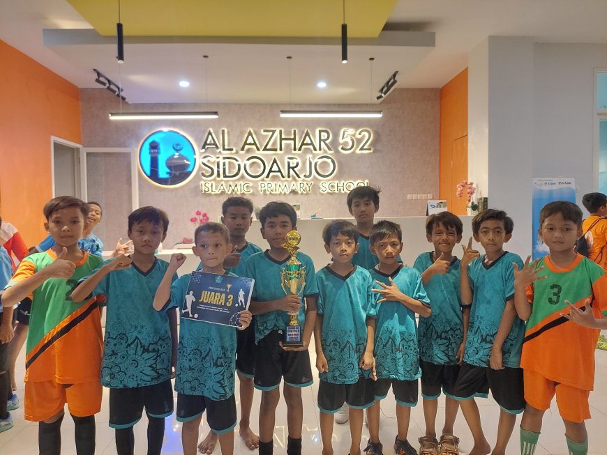 SDN Candi Raih Juara 3 di Festival Futsal Hari Kesaktian Pancasila Sidoarjo