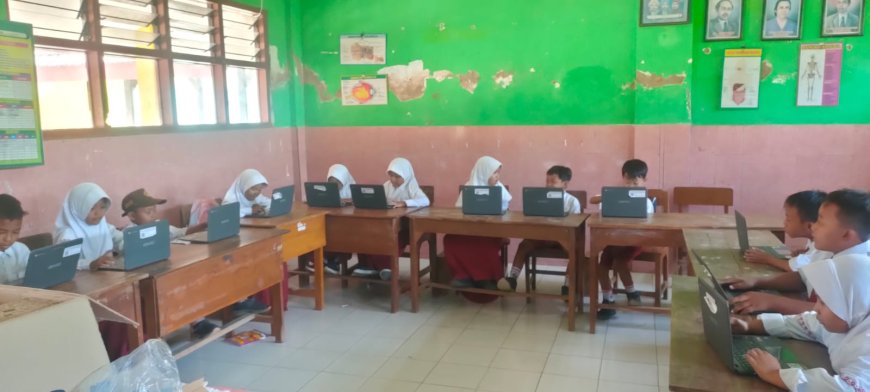 Pelatihan Praktik TIK SDN Tambak Kalisogo 2