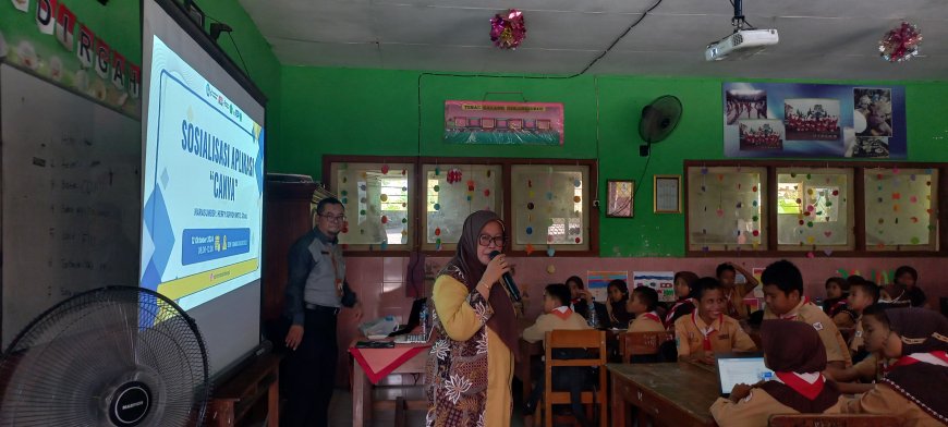 PELATIHAN CANVA KLS 5 DAN 6 SDN TAMBAK KALISOGO 2