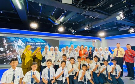 Siswa SMP Al Falah Deltasari Cicipi Serunya Jadi Presenter Berita