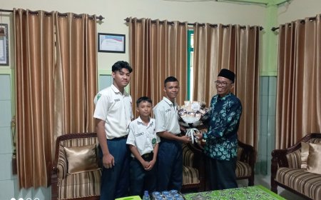Peringatan Hari Guru Nasional di SMP Bahauddin Taman