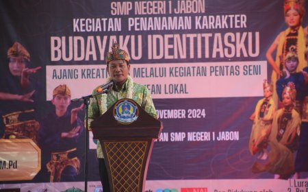 Penanaman Karakter Ajang Kreatifitas Melalui Kegiatan Pentas Seni Kearifan Lokal di SMP Negeri 1 Jabon