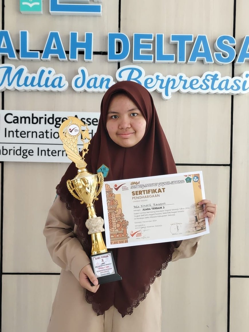 Membanggakan! Pertama Kali Ikut Lomba Nembang Macapat, Nala Kinasih Raih Juara Tiga untuk SMP Al Falah Deltasari