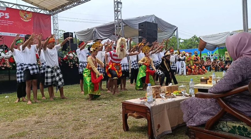 Semarak Selebrasi Projek Penguatan Profil Pelajar Pancasila (P5) di SMP Negeri 1 Prambon