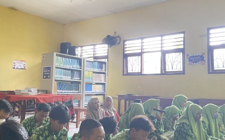 KEGIATAN KHOTMIL QUR'AN : MEMPERINGATI HARI AMAL BAKTI KE-79 KEMENTRIAN AGAMA di SMP PGRI 8 SIDOARJO