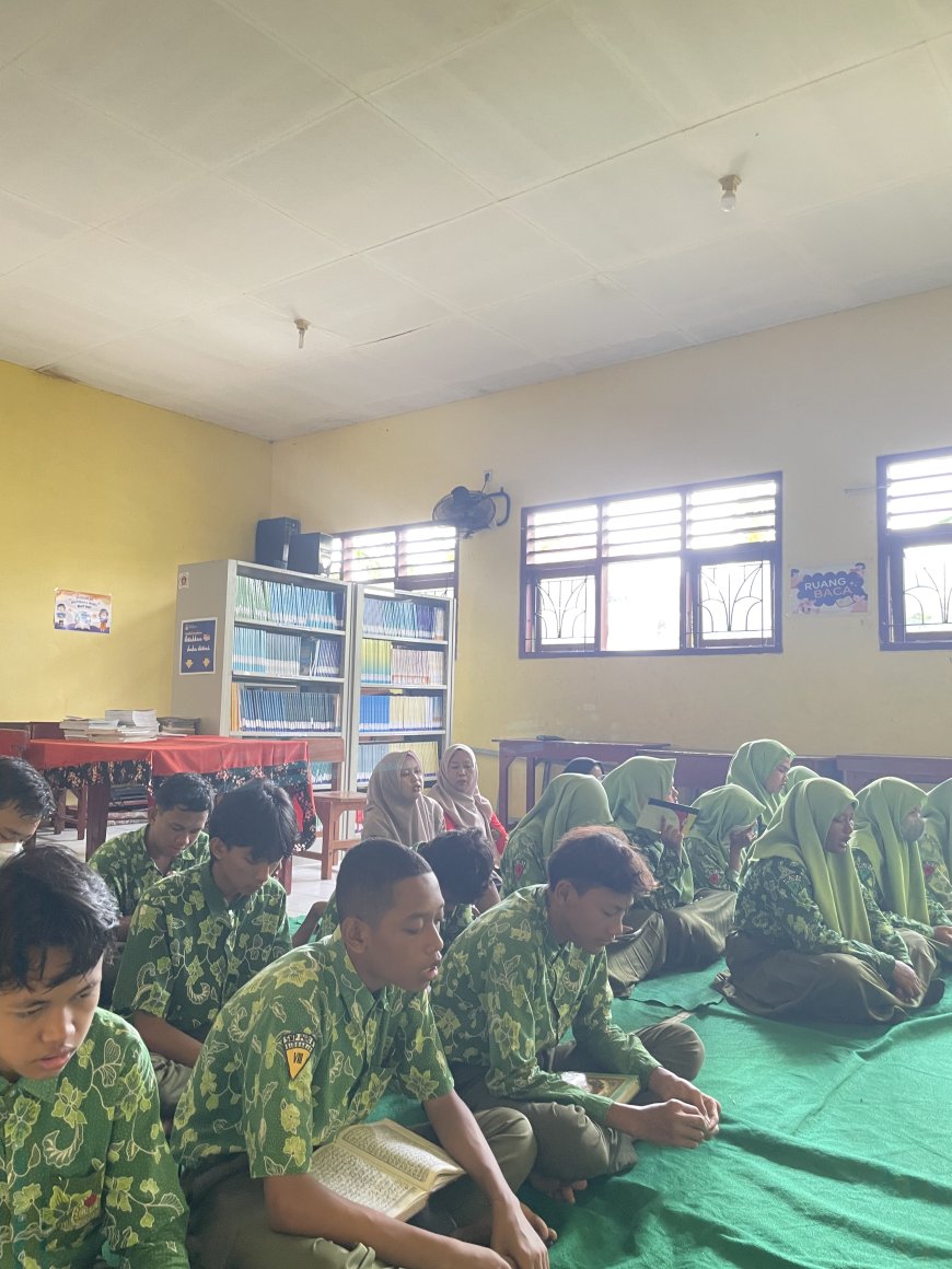 KEGIATAN KHOTMIL QUR'AN : MEMPERINGATI HARI AMAL BAKTI KE-79 KEMENTRIAN AGAMA di SMP PGRI 8 SIDOARJO