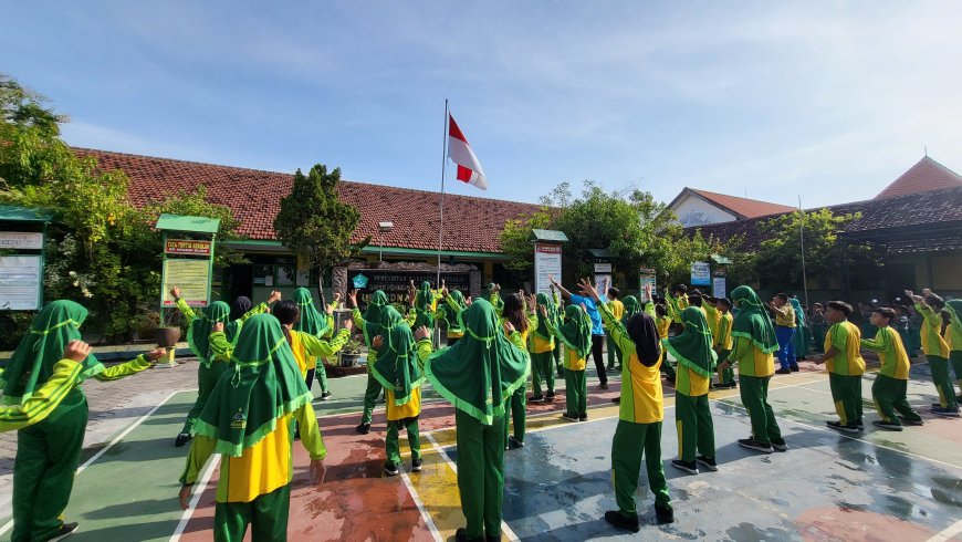 Pembiasaan Senam Anak Indonesia Hebat Tiap Pagi di SDN Bligo, Untuk Melaksanakan 7 Kebiasaan Anak Indonesia Hebat