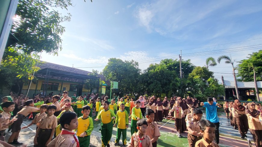 Pembiasaan Senam Anak Indonesia Hebat Tiap Pagi di SDN Bligo, Untuk Melaksanakan 7 Kebiasaan Anak Indonesia Hebat