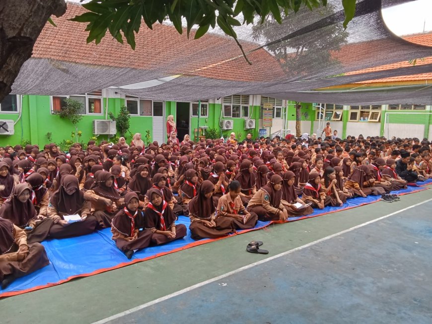 PESERTA DIDIK SD NEGERI CANDI MERIAHKAN PERINGATAN HARI JADI KABUPATEN SIDOARJO KE-166 DENGAN BERBAGAI KEGIATAN