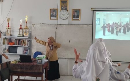 Supervisi Kolaboratif: Inovasi Baru dalam Pembinaan Guru di SMP Zainuddin