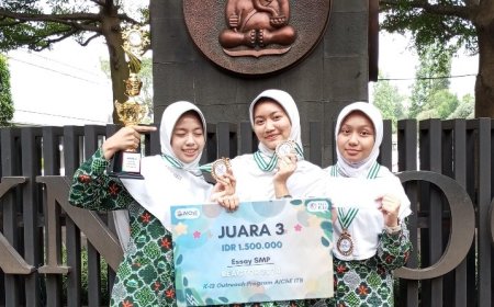 Lomba Esai ITB: Siswi SMP Progresif Buktikan Diri dengan Gagasan Cemerlang