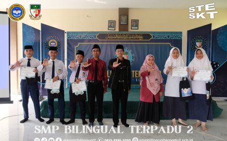 Santri Kelas IX SMP Bilingual Terpadu 2 Paparkan Esai Terbaik dalam Seminar Esai Santri