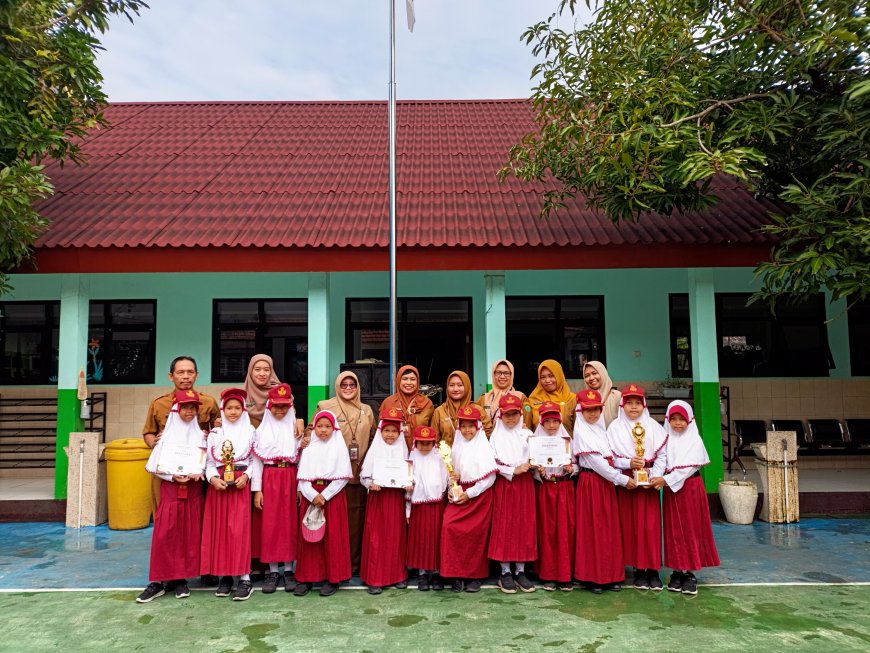 SISWA SD NEGERI CANDI RAIH PRESTASI DI AJANG TARI TRADISIONAL DAN KREASI NUSANTARA DI HOLLYWOOD SURABAYA