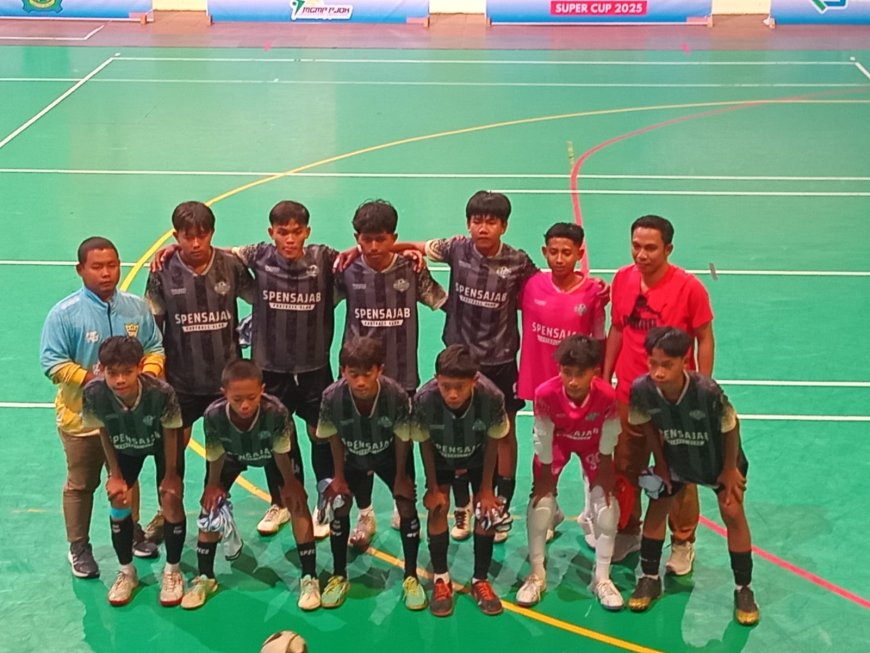 TAK TERBENDUNG! SMPN 1 JABON MENGGEMPUR LAWAN, MENGGUNCANG ARENA, DAN MELAJU KE BABAK 8 BESAR MGMP FUTSAL SUPER CUP 2025!