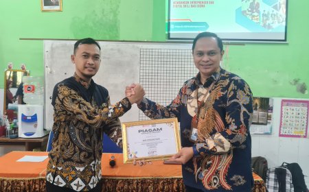 DIGITAL STUDENT PRANEUR: MEMBENTUK GENERASI DIGITAL DI SDN KEDUNGTURI