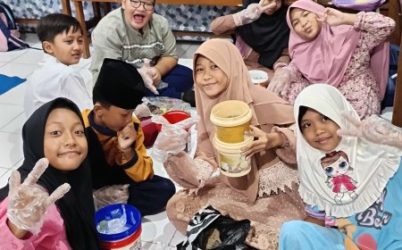 Kegiatan Pondok Ramadan SRUNISAGED Dengan Pengelolaan Sampah Organik menjadi Kompos