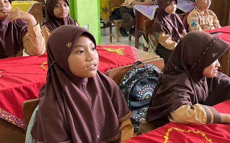 Kegiatan Digital Studentpreneur di SDN Banjarbendo: Langkah Menuju Generasi Digital yang Unggul