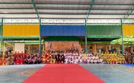 Pentas seni Tari Nusantara dengan tema  " BERKHEBINEKAAN GLOBAL" di SMPN 1 Tulangan