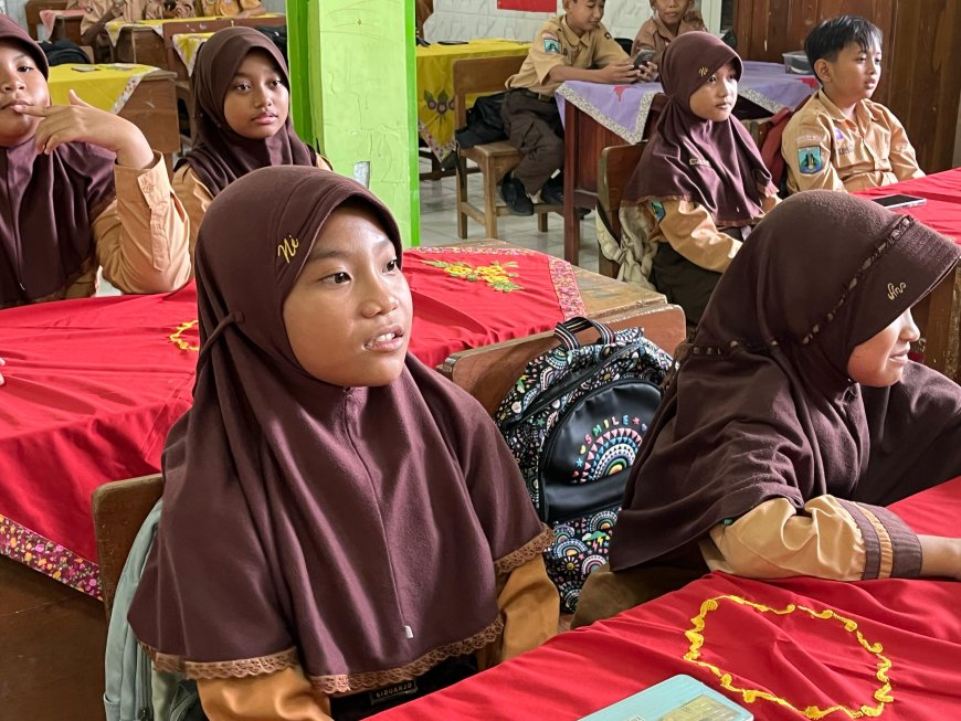 Kegiatan Digital Studentpreneur di SDN Banjarbendo: Langkah Menuju Generasi Digital yang Unggul