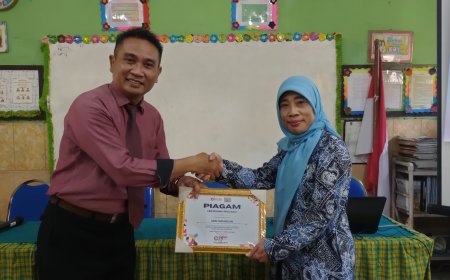 Public Speaking Hingga Web Personal, Siswa SDN GEDANGAN Ikuti Program Digital Studentpreneur