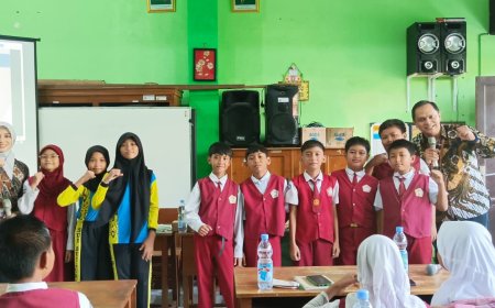 Siswa SDN Bungurasih Antusias Ikuti Kegiatan “Digital Studentpreneur”