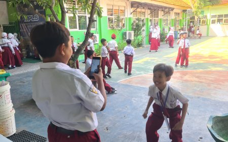 Digital Studentpreneur Hadir di SDN Candi, Dorong Siswa Lebih Percaya Diri dan Kreatif