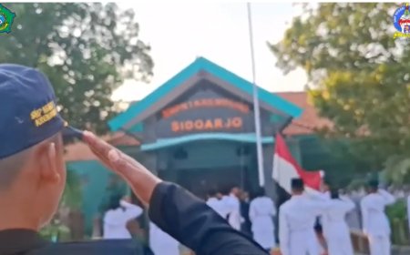 UPACARA PPEMBUKAAN MASA PERKENALAN LINGKUNGAN SEKOLAH "RAMAH" TAHUN AJARAN 2025/2026 SMP NEGERI 1 KREMBUNG