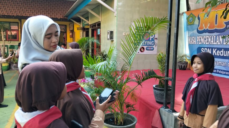 Digital Studentpreneur SDN Kedungpeluk 1: Wujudkan Siswa Kreatif dan Siap Hadapi Era Digital