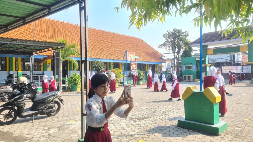 Siswa SDN Sidodadi Antusias Ikuti Program Digital Studentpreneur