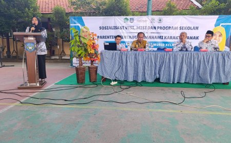 Sosialisasi Visi, Misi dan Program Sekolah kepada Wali Murid di SMPN 1 Prambon