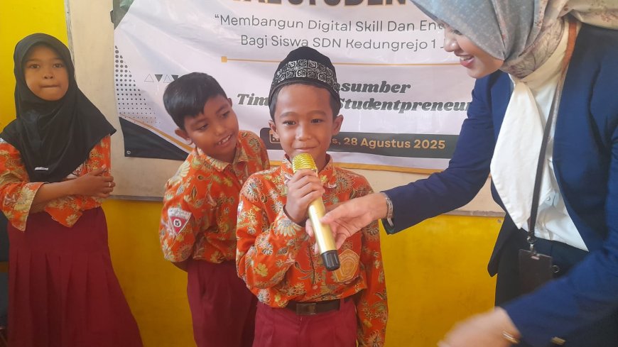 Semarak Literasi Digital Studentpreneur di SDN Kedung Rejo 1