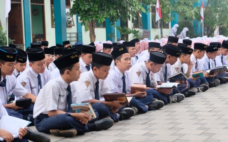 Tilawah Surah Al-Mulk Jadi Tradisi Pagi Santri SMP Bilie