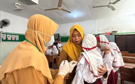 SD Negeri Candi Bersama Puskesmas Candi Gelar Imunisasi DPT dan HPV untuk Siswa Kelas 1 dan 5