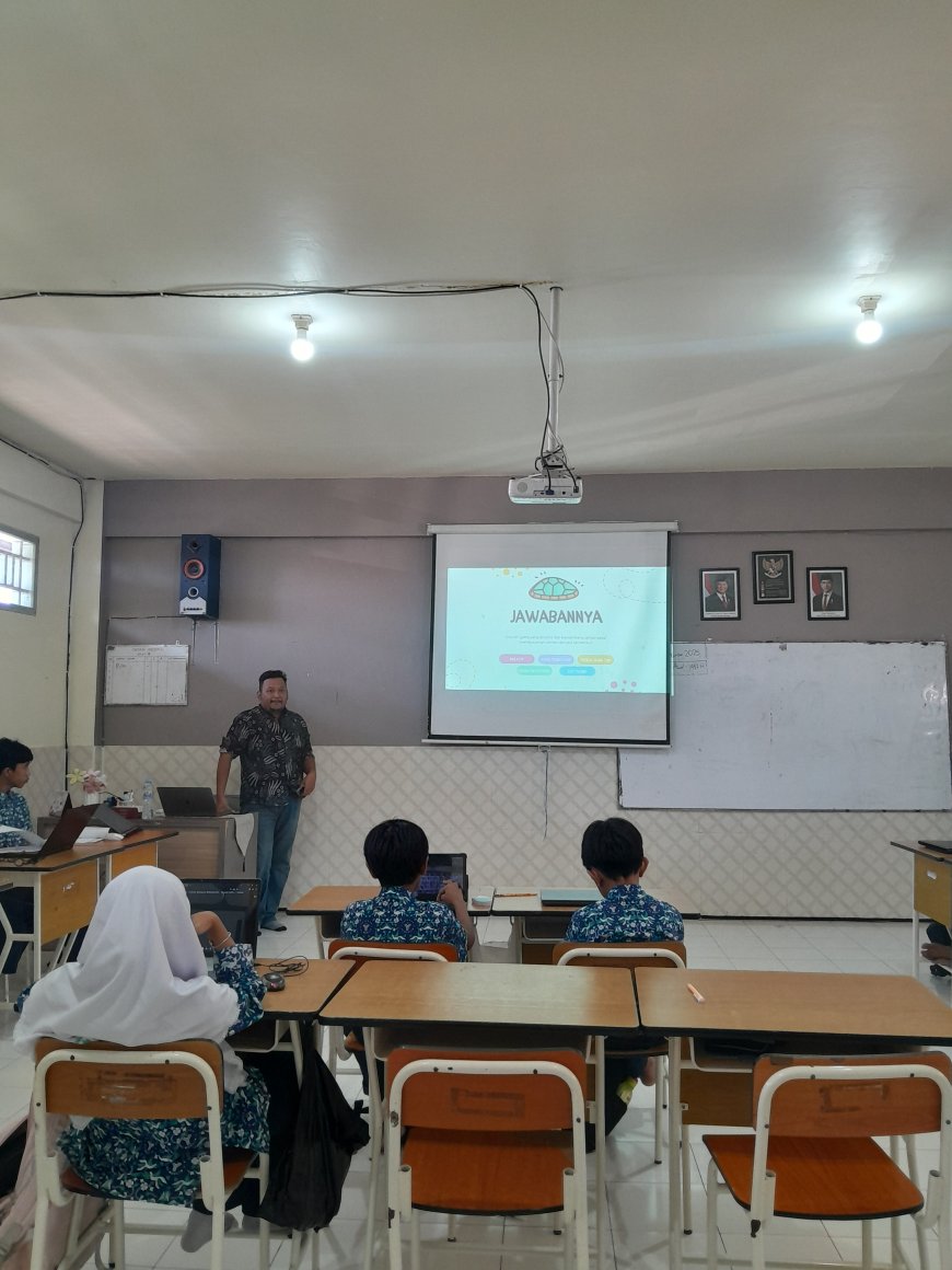 SMP AL MUSLIM JAWA TIMUR GELAR CAREER DAY 2025: TANAMKAN PROFIL LULUSAN "PERSONAL EXCELLENT" DAN JADIKAN SISWA SIAP HADAPI MASA DEPAN
