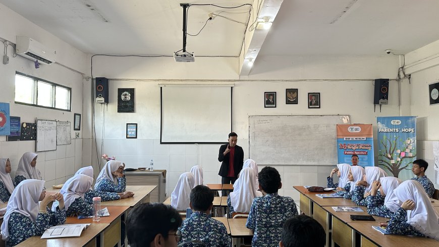 SMP AL MUSLIM JAWA TIMUR GELAR CAREER DAY 2025: TANAMKAN PROFIL LULUSAN "PERSONAL EXCELLENT" DAN JADIKAN SISWA SIAP HADAPI MASA DEPAN
