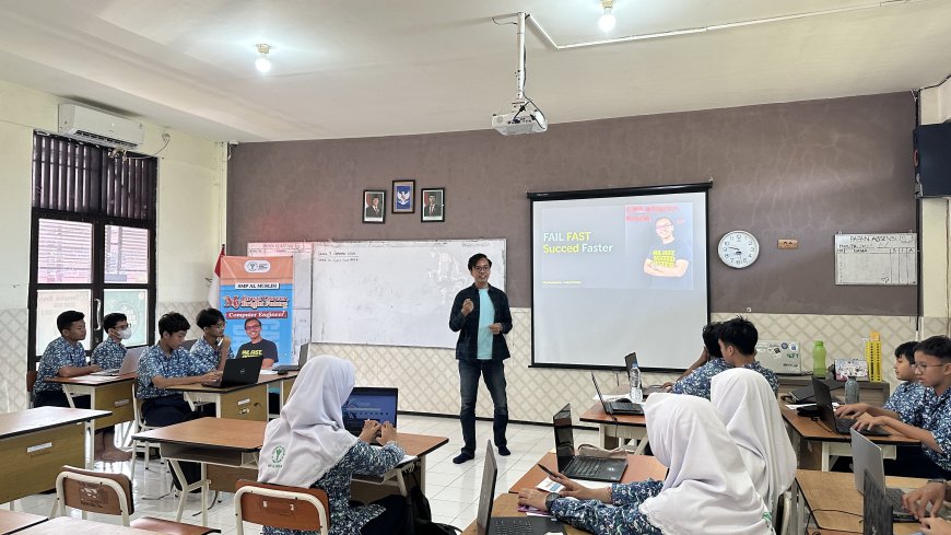 SMP AL MUSLIM JAWA TIMUR GELAR CAREER DAY 2025: TANAMKAN PROFIL LULUSAN "PERSONAL EXCELLENT" DAN JADIKAN SISWA SIAP HADAPI MASA DEPAN