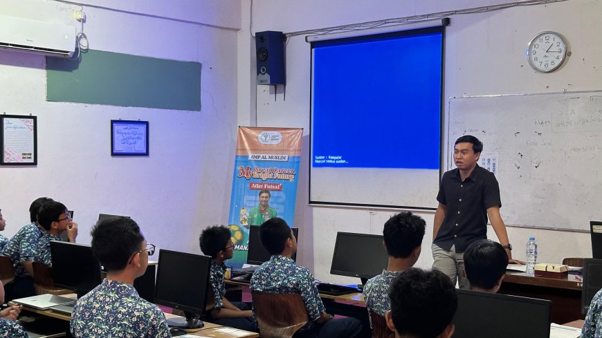 SMP AL MUSLIM JAWA TIMUR GELAR CAREER DAY 2025: TANAMKAN PROFIL LULUSAN "PERSONAL EXCELLENT" DAN JADIKAN SISWA SIAP HADAPI MASA DEPAN