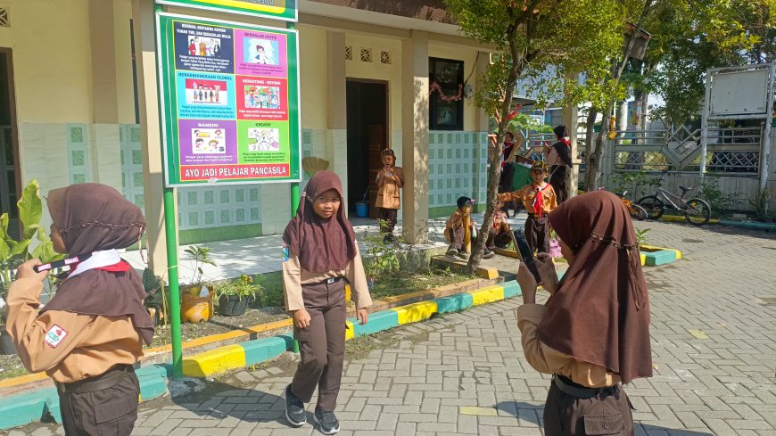 Digital Studentpreneur SDN Kraton : Dorong Siswa Jadi Kreator Di Era Digital