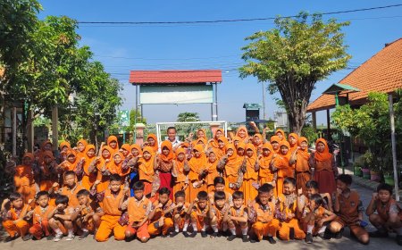 Digital Studentpreneur SDN Lajuk: Membekali Siswa dengan Keterampilan Digital dan Public Speaking