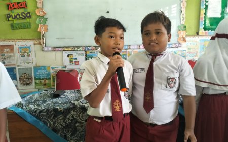 Tumbuhkan Rasa Percaya Diri Lewat Public Speaking, SDN Kedungsugo 2 Gelar Program Digital Studentpreneur