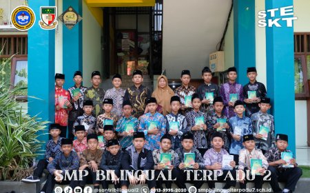 Semarak Hari Batik, Santri Bilie Tampilkan Kekompakan dan Cinta Budaya Nusantara