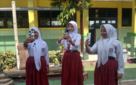 Menumbuhkan Jiwa Wirausaha Sejak Dini melalui Digital Studentpreneur di SDN Simogirang 1