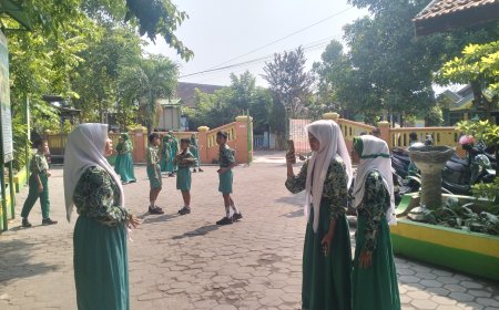 Siswa SDN Bulang, Simpang, dan Wirobiting 1 Antusias Ikuti Program Digital Studentpreneur