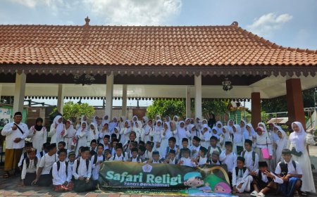 Siswa Kelas VI SD Negeri Candi Peringati Hari Santri Nasional dengan Safari Religi