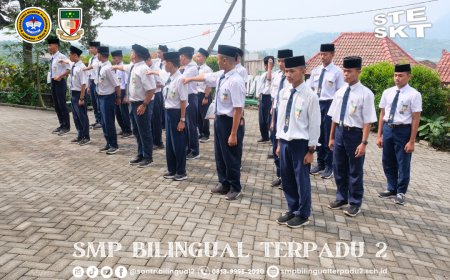 Pelatihan Baris Berbaris Bentuk Kedisiplinan Pengurus OSIS SMP Bilie