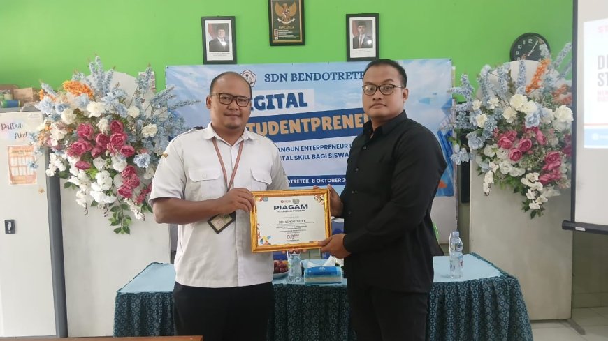 Membangun Jiwa Wirausaha Digital Sejak Dini Lewat Kegiatan Digital Studentpreneur di SDN Bendotretek 1