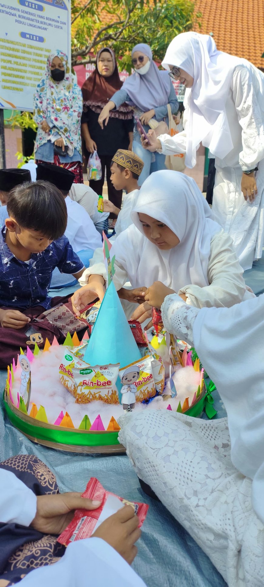 SDN Banjarsari Peringati Hari Santri Deng Nuansa  Religi dan Kreatifitas