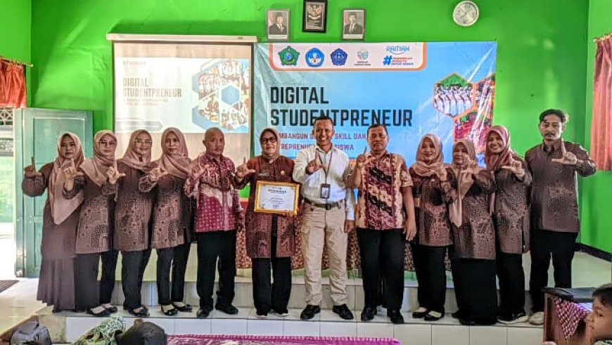 Digital Studentpreneur SDN Kemuning: Menumbuhkan Jiwa Kreatif dan Percaya Diri di Era Digital