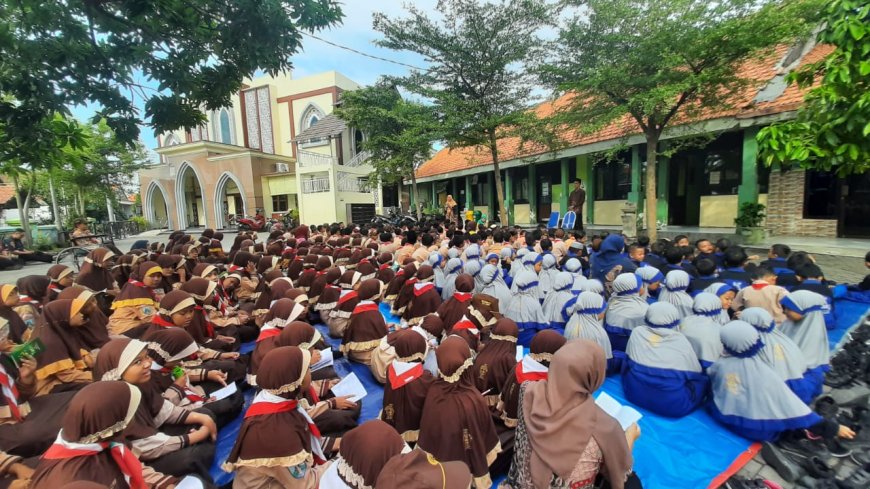 Mencetak Generasi Berakhlak Mulia: Istighosah di Jumat Legi  Setiap Bulan Jadi Tradisi Kuat di SDN Tawangsari 3